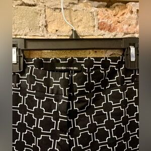 Amanda & Chelsea Cropped Navy & White Dress Pants Size 12
